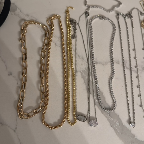 Huge lot of Kendra Scott Jewelry - Picture 2 of 6